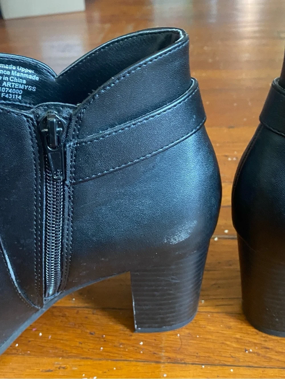 Giani Bernini Y2K Heeled Leather Booties